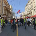 Protest "Sloboda studentima": Blokiran Bulevar despota Stefana ispred policijske uprave, prethodno održano 16 minuta tišine…