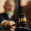 Oženjeni sudija se "dohvatio" s istaknutim policajcem u zgradi suda, službenici u šoku čuli "zvuke uzdisanja"