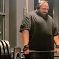Hulk sa Kosova oborio svetski rekord: Stavili 2 tone tereta na njega, uspeo da izdrži, ušao u Ginisovu knjigu