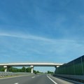 Preko autoputa E-70 u zoni aerodroma gradiće se denivelisana raskrsnica