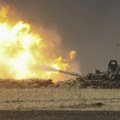 Rusija popunjava zalihe oklopnih vozila i artiljerije: stižu T90-M, BTR-82A