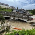 Stravične vesti iz Slovenije: Šteta od poplava nekoliko milijardi evra, i Ukrajina poslala svoj helikopter