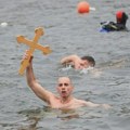 Nosilac Bogojavljenskog krsta u Kragujevcu ponovo Lazar Maksimović