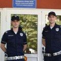 Prolaznik U panici zaustavio policajce U ČAČKU Usledila je dramatična borba za život u kojoj je jedan potez bio presudan