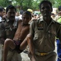Više od 120 mrtvih u stampedu na verskom skupu u Indiji