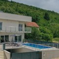 Za 3 meseca zarađivala i do 60.000 €: Pukao biznis Nede Ukraden u Hrvatskoj? Vila "zjapi" prazna usred sezone