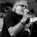 Umro originalni pevač grupe Iron Maiden
