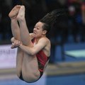 Čen bez premca u skokovima u vodu