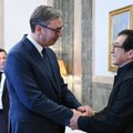 NLS: Vlast će platiti Džekija Čena i Bolta milion i po evra, a za bolesnu decu nema novca