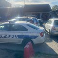 Bomba bačena na lokal na Vidikovcu Prve slike sa mesta eksplozije! Popucala sva stakla, srča rasuta po putu (foto)