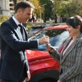 Mali potpisao ugovore sa dobitnicima nagradne igre "Uzmi račun i pobedi"