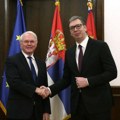 Поздрави од пензионера Хила: Како је донео српско оружје у Украјину
