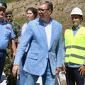 Vučić na Zlatiboru obilazi završne radove na obilaznici i izgradnji sportskih terena: Počinje izgradnja tunela pod Kadinjačom…