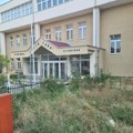 Zapošljavanje u srednjoj školi: Stalni posao za supruge i koalicione partnere naprednjaka