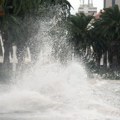 Stravično nevreme pogodilo Hrvatsku Ulice poplavljene, ostrva odsečena od kopna, oluja nosila sve pred sobom (video)