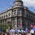 Ispred Vlade Srbije skup sindikata i studenata u blokadi