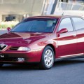 Otkriven davno napušteni salon Alfa Romea: Automobili stoje netaknuti decenijama VIDEO