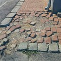 ПИСМА ЧИТАЛАЦА: Тротоари у Зрењанину!? пита ли се ико како се крећу инвалиди, мајке са бебама или старији грађани? Писма…