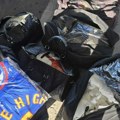 (Foto) Policija zaplenila falsifikovanu garderobu i parfeme u automobilu na Sremskoj Rači, uhapšen državljanin BiH (54)