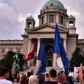 Rusija: Demonstranti sprovode nasilje prema državi Srbiji