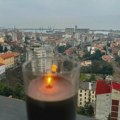 Sveće na prozorima redakcija širom Hrvatske: Odata počast novinarima ubijenim u Gazi