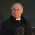 Njuzvik: Putinu nedelja nije počela dobro