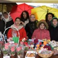 Zarada u školsku kasu: Osnovci organizovali osmomartovski bazar u Despotovcu