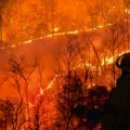 Gori iznad Sarajeva: Vatra se približava kućama