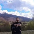 Milan Vasić ljubi trudnu suprugu u prirodi: Par podelio emotivan snimak iz drona, glumac srećan i ispunjen
