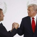 Američki novinar: Tramp gotovo otkinuo ruku Makronu u Egiptu
