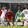 Liverpul u 97. minutu ostao bez pobede, het-trik Brazilca za važnu pobedu „pčelica“