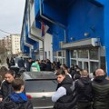 Novi Pazar zahvatila neverovatna fudbalska groznica: Sačekala nas "zmija" ispred stadiona pred meč sa Zvezdom!