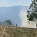 Vatrogasci se ne predaju: Požar na Stolovima još nije potpuno ukroćen