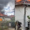 Najstrašniji snimak požara u Srbiji! Kuća nestaje, ljudi zanemeli: vatra kulja kroz prozore i polako ruši krov