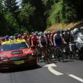 Pad nekolicine biciklista obeležio početak 14. etape Tur d'Fransa