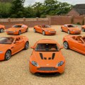 Na prodaju narandžasti Aston Martini