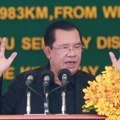 Novi premijer Kambodže postavio svog mlađeg brata za zamenika