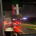 Lančani sudar kod Zmaja. Stvara se ogromna gužva u smeru ka Beogradu, haos na licu mesta (foto)