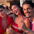 (Video) Španija na nogama slavi pobedu na svetskom prvenstvu: Naši influenseri se zatekli tamo pa podelili delić atmosfere…