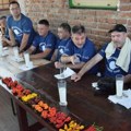 Super ljuti izazov: Dalibor iz Brzog Broda pojeo papričicu od 1,2 miliona skovila (foto)