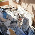 Drama u Zrenjaninu: Eksplozija u kući, muškarac izvučen, žena zarobljena
