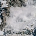 Troje mrtvih u lavini na švajcarskim Alpima