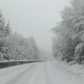 Sneg na jugozapadu Srbije, zabeleli se Pešter i Zlatibor