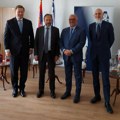Poseta ambasadora Misije EU, Italije i Slovačke područnoj jedinici ask u Kragujevcu Damnjanović: Zahvalni smo na donaciji…