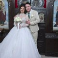 Oženio se Pevač Zvezda Granda koji se lažno predstavljao: Svi mislili da je unuk legende, pa raskrinkan! Sad ispoštovao…