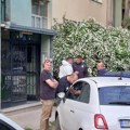 Horor u novom sadu: Muškarac ubio partnerku: Policija ga zatekla u stanu sa povredama (foto, video)
