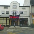 FOTO: Idealna prilika na Telepu – kuća sa dva stana i lokalom – spoj stanovanja i biznisa na jednom mestu
