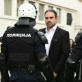 „Ovo je bedan način da se politički obračunaju sa mnom“: U Novom Sadu osvanuli uvredljivi grafiti na račun Jovovića i Tepićeve…