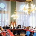 Mađarska smanjuje plate državnih funkcionera i troškove upravljanja