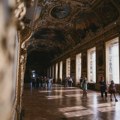 Luvr ponovo otvorio Galeriju Apolon nakon prošlogodišnje pljačke, ali dragulji nisu izloženi